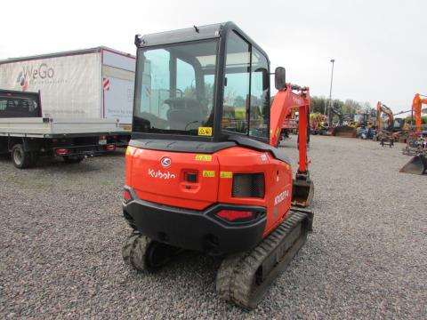 Kubota KX 027-4 HI  – Innenraum (Bild 5)