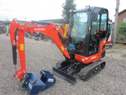 Kubota KX 018-4 – Frontansicht (Bild 1)
