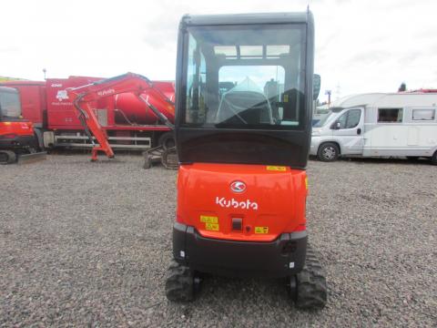 Kubota KX 018-4 – Innenraum (Bild 5)