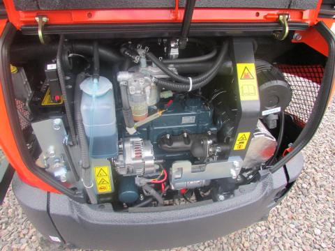 Kubota KX 018-4 – Frontansicht (Bild 13)