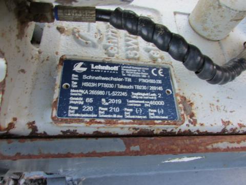 Takeuchi TB 225  – Innenraum (Bild 5)