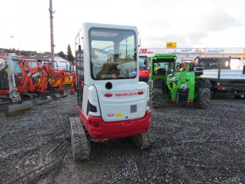 Takeuchi TB 225  – Zubehör (Bild 8)