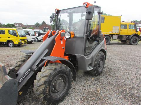 Hitachi ZW 65-6 V – Seitenansicht rechts (Bild 3)