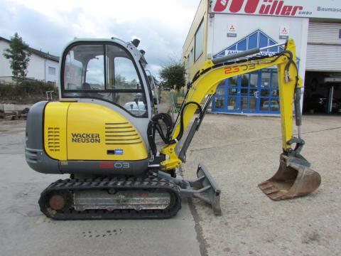 Wacker Neuson 2503  – Frontansicht (Bild 1)