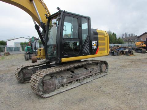 Caterpillar 318 FL – Seitenansicht links (Bild 2)