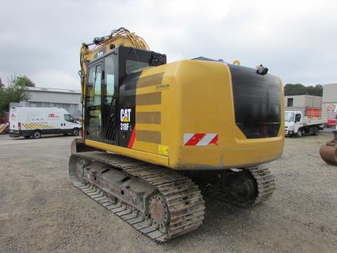 Caterpillar 318 FL – Einsatz auf Baustelle (Bild 9)