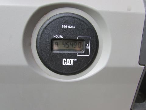 Caterpillar 318 FL – Seitenansicht links (Bild 14)