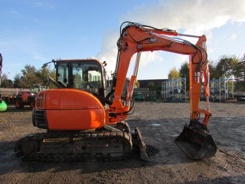 Komatsu PC 80 MR-3 – Heckansicht (Bild 4)