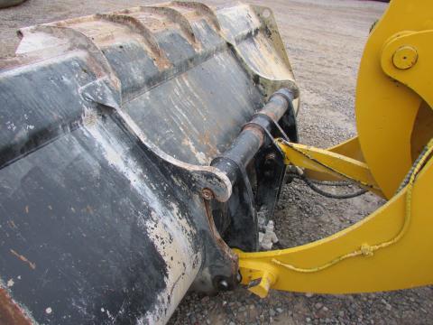 Komatsu WA 100 M-6 – Detailaufnahme Motor (Bild 7)