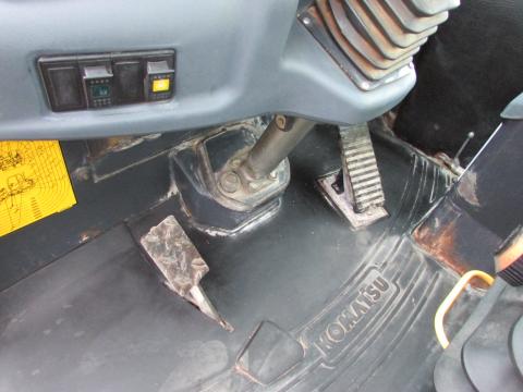 Komatsu WA 100 M-6 – Einsatz auf Baustelle (Bild 9)