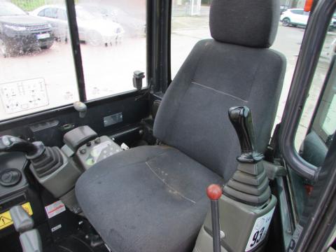 Yanmar Vio 25-4 – Detailaufnahme Motor (Bild 7)