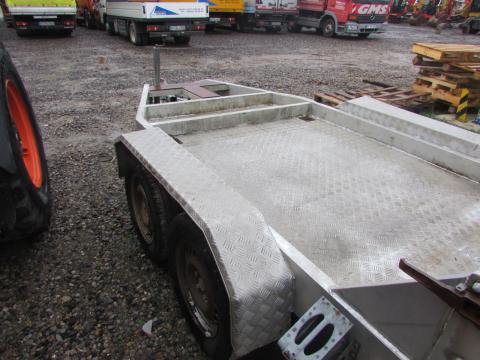 Baos BB 2514 Baumaschinenanhänger  – Detailaufnahme Kabine (Bild 6)