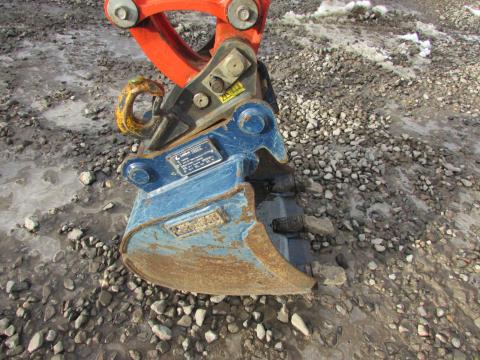 Kubota KX 016-4  – Seitenansicht rechts (Bild 3)