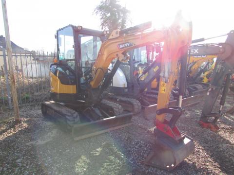 Sany SY 26 U  – Frontansicht (Bild 1)