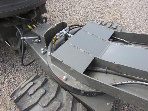 Ausa D 100 AHG  – Detailaufnahme Kabine (Bild 6)