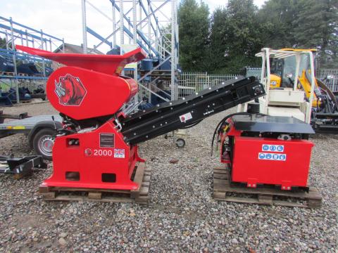 Red Rhino Typ 2000 Brecheranlage + Power Pack Station  – Frontansicht (Bild 1)