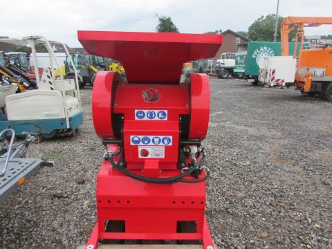 Red Rhino Typ 2000 Brecheranlage + Power Pack Station  – Innenraum (Bild 5)
