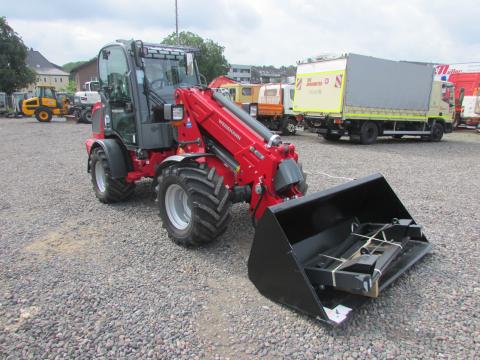 Weidemann 2080 T / RL 40 Teleskopradlader  – Heckansicht (Bild 4)