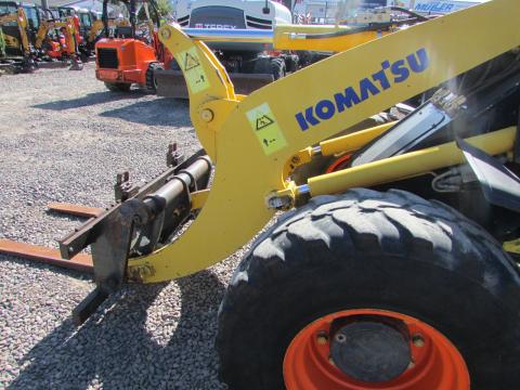Komatsu WA 100 M-5 Komatsu_WA100_12182h_05 8b59d9