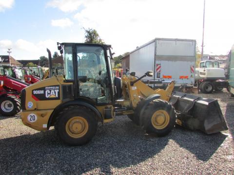 Caterpillar 906 M IMG_9717 b916a1