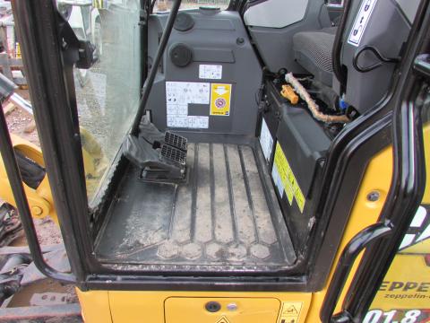 Caterpillar 301.8 IMG_9847 a99900