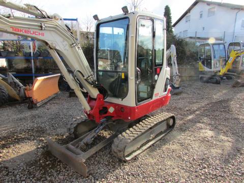 Takeuchi TB 225 V3 IMG_9886 037ed6