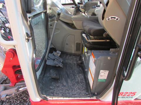 Takeuchi TB 225 V3 IMG_9891 a58f92