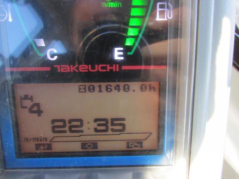 Takeuchi TB 225 V3 IMG_9894 5e0b35