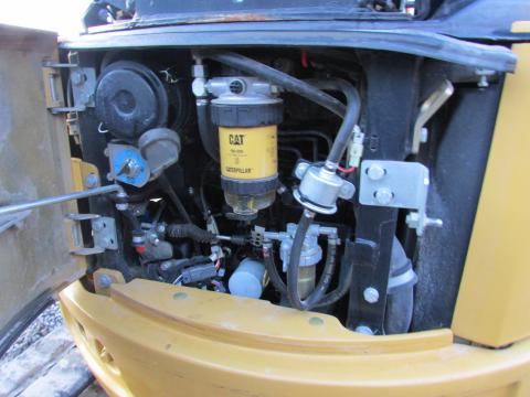 Caterpillar 301.7 D CR Canopy IMG_0181 95f93d