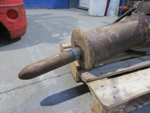 Bobcat / Montabert HB 1180 Hydraulikhammer IMG_0185 da80fb