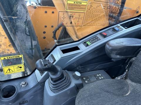 Hyundai HX 235 LCR Hyundai_HX235_2402h_09 f7de7c