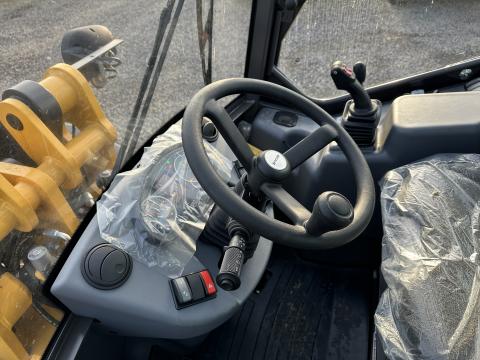 Mecalac AX 700 IMG_0195 650ce6