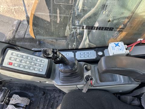 Liebherr R 920 K LC / Compact IMG_0212 8417ca