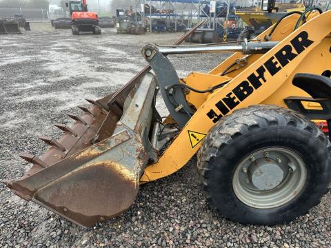 Liebherr L 506 Compact Liebherr_506_3777h_02 2d5020