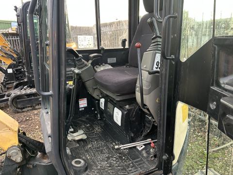 Yanmar Vio 33-6 Yanmar_Vio33_3110h_08 bb37f6