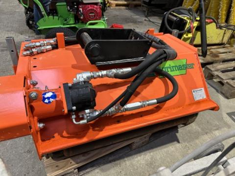 Agrimaster S.R.L. UT 100 Mulcher mit MS 03 Kopf IMG_0401 3b8011