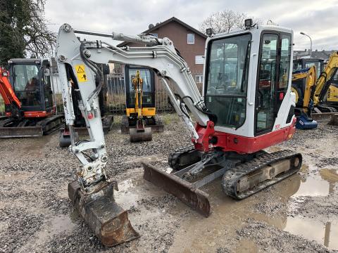Takeuchi TB 225 V3 IMG_0473 68d180