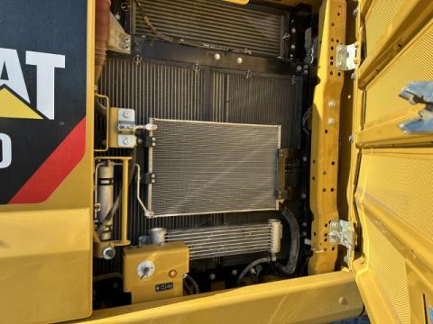 Caterpillar 320 Next Generation IMG_0705 0c99e5