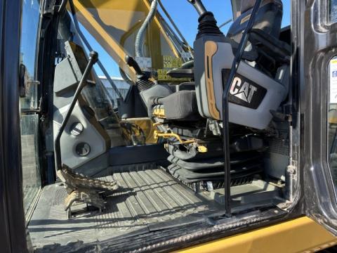 Caterpillar 320 Next Generation IMG_0707 fb0ace