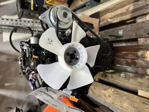 Yanmar Diesel Motor Typ 3TNV74F-SNNS Yanmar_Motor_Neu_02 1873a9