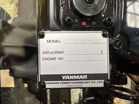 Yanmar Diesel Motor Typ 3TNV74F-SNNS Yanmar_Motor_Neu_05 f3d136