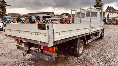 Mercedes Benz Vario 616 D Herten_Pritsche_616D_05 00a432