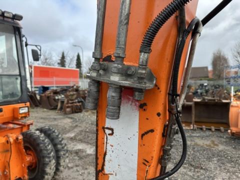 Komatsu PW 98 MR-8 IMG_0905 c98394