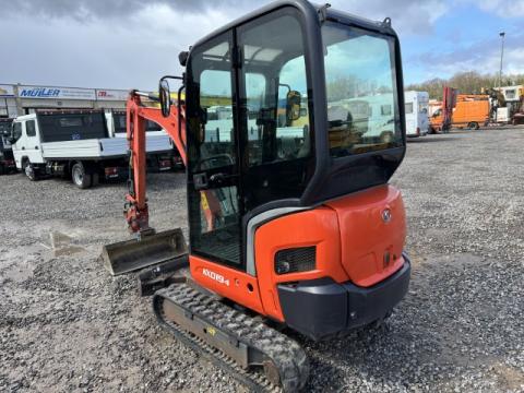 Kubota KX 019-4 IMG_1089 bed910
