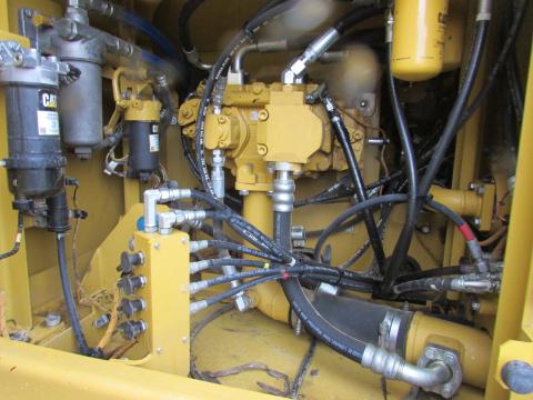 Caterpillar 320 FL mit HS 21 / AC CAT_320_7803h_09 0ee3a8