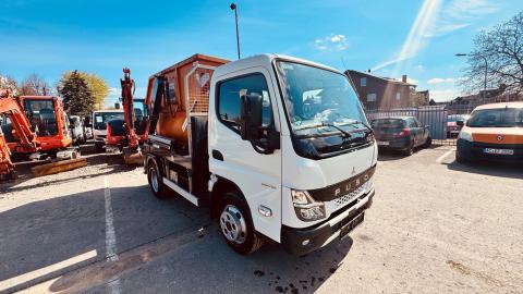 Fuso Canter 6 S 15 Absetzkipper JOTHA mit 16 Container Grass_05 e41264
