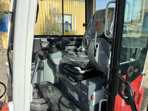 Takeuchi TB 230 V3 IMG_1238 00de36