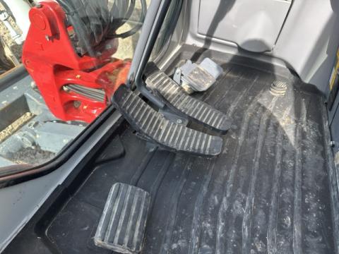 Takeuchi TB 230 V3 IMG_1239 921773