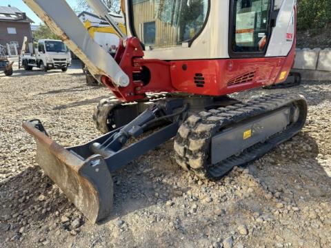 Takeuchi TB 216 V0 IMG_1396 bde836