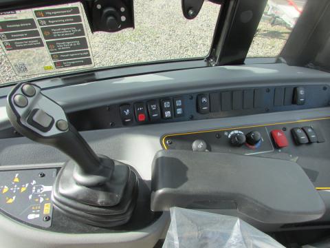 JCB 409 JCB_409_18h_012 5161d0